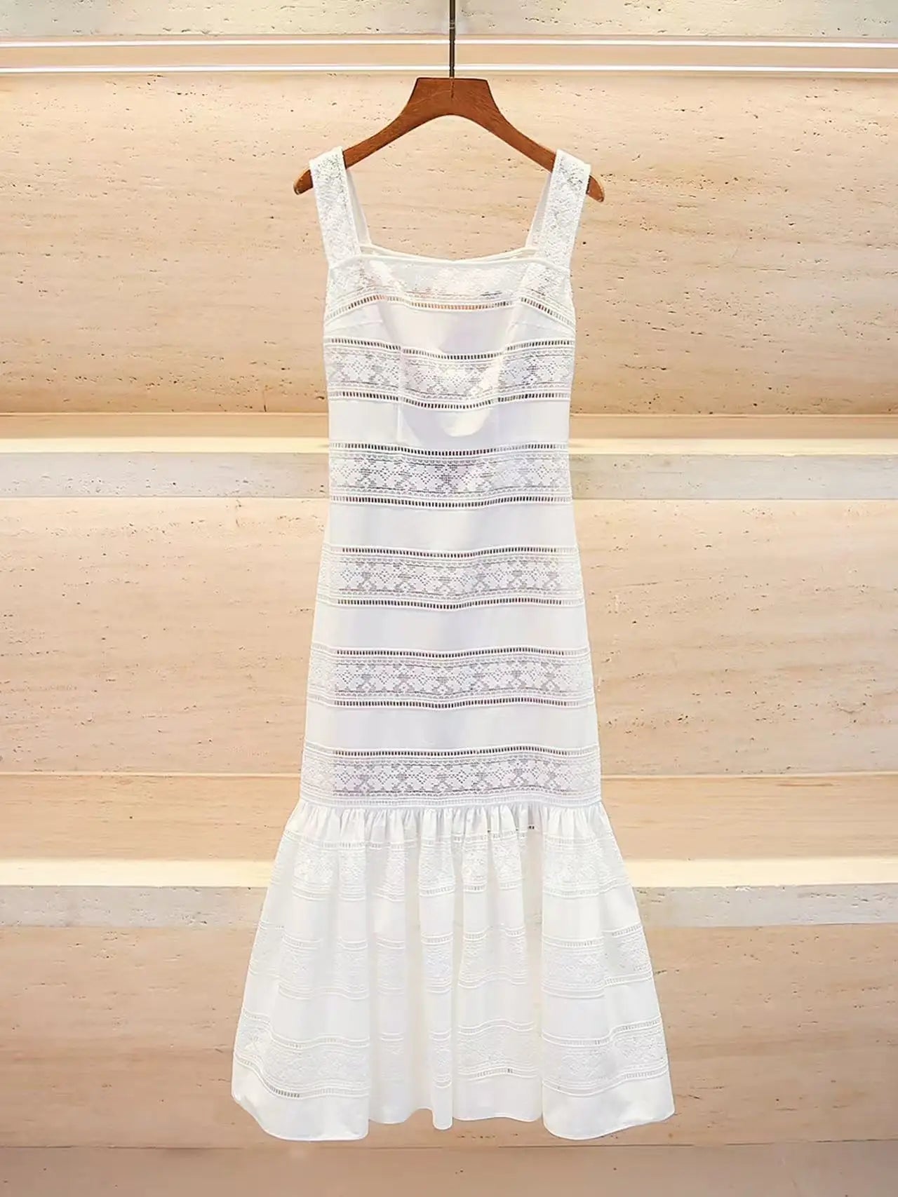 SOERA Celeste Embroidered Lace Fishtail Dress - Dress - XS