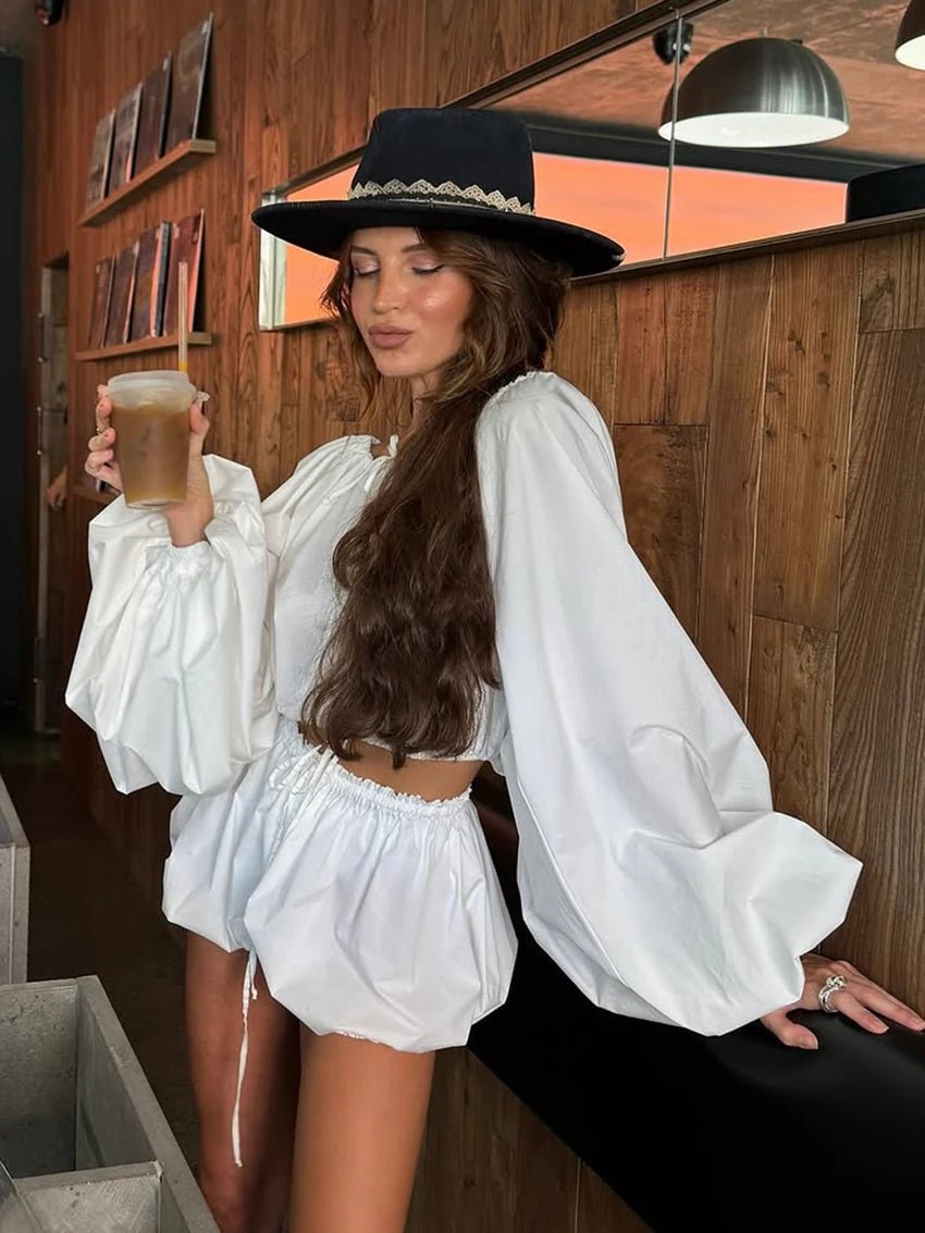 SOERA Zoe Off - the - shoulder & Shorts Set - Set - White L