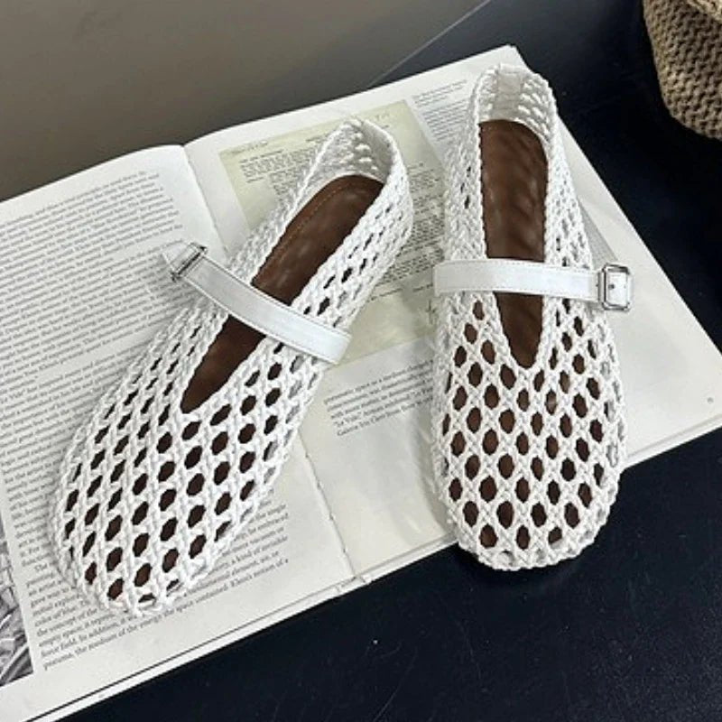 SOERA Bianca Woven Hollow Flat Sandals - Shoes - White 35