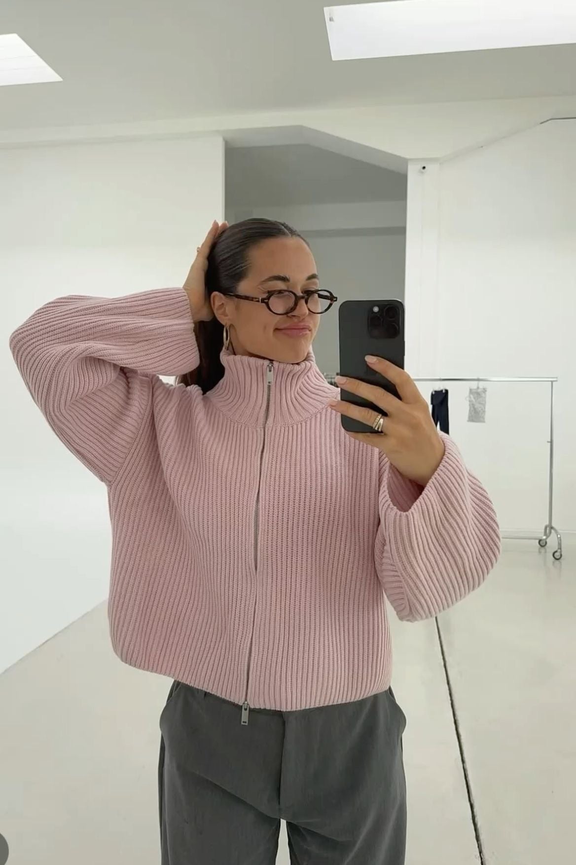 SOERA Daniela Oversized Ribbed Zip-Up Sweater - Sweater - SOERA-454403-PIN-M-11427 Pink M