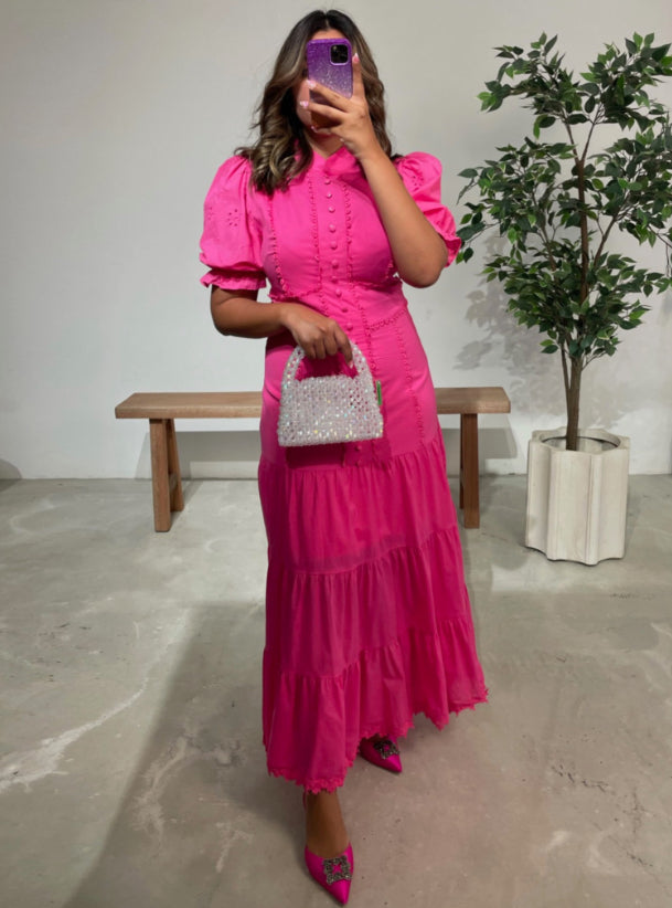 Robe midi Isabelle en dentelle ajourée avec manches bouffantes