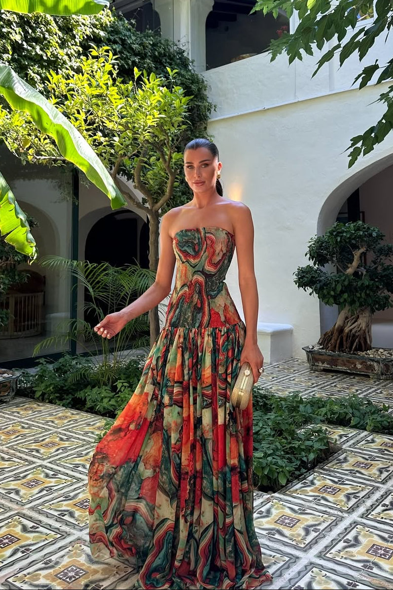 Zoe trägerloses Maxi-Kleid mit abstraktem Print