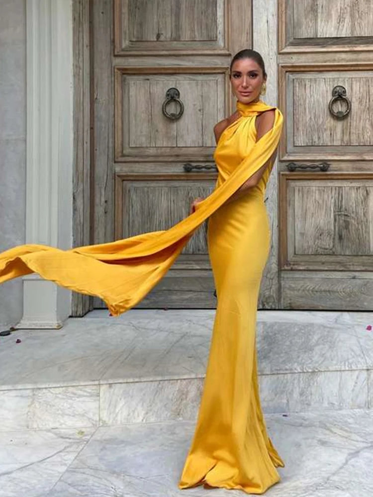 Abito Yanna in raso halter schiena scoperta