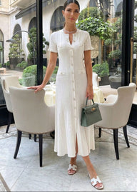 Beatrice Strick-Midikleid mit Knopfleiste