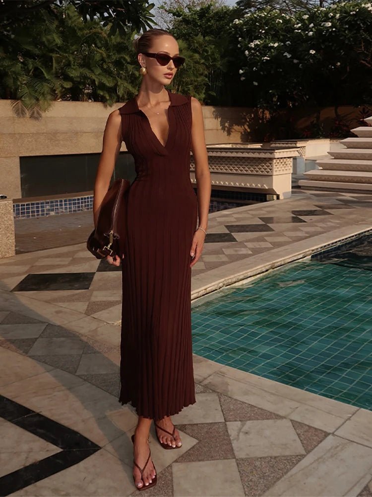 SOERA Lise Sleeveless Knitted Pleated Maxi Dress - Dress -  Brown M