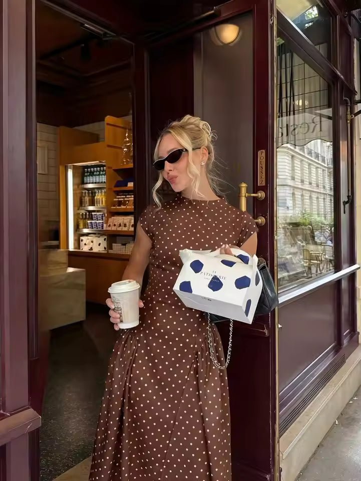 Robe maxi évasée Bianca à manches cap