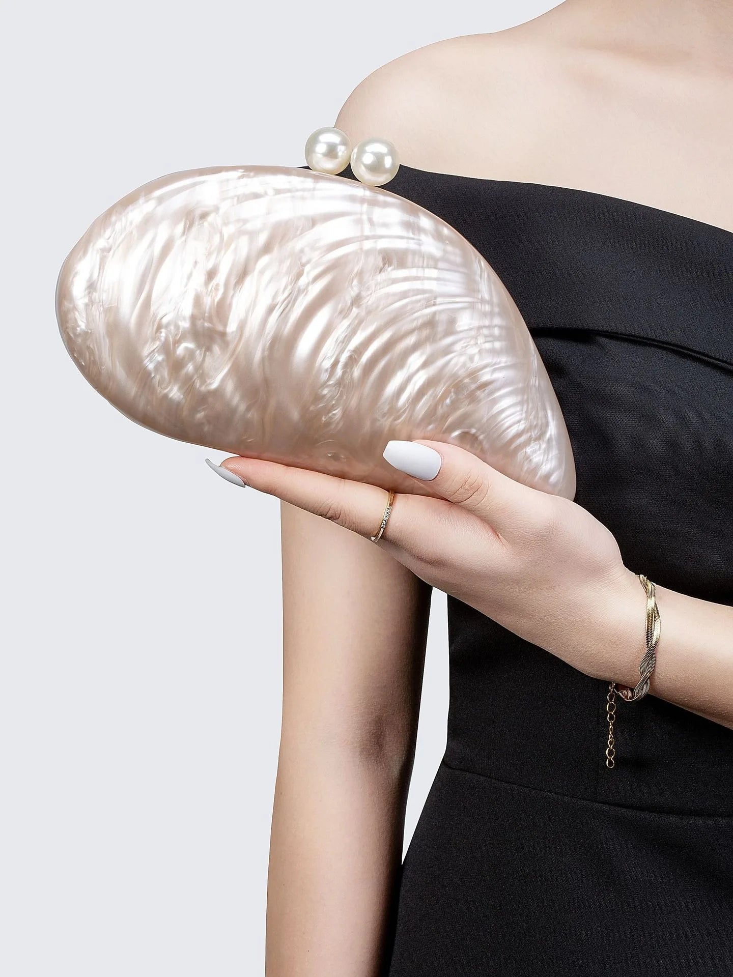 SOERA Valentina Shell - Shaped Clutch Purse - Handbags -  Cream