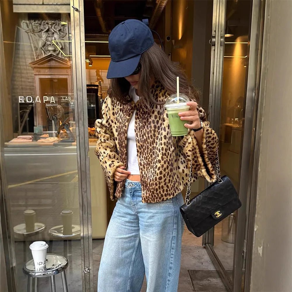Rebecca giacca in ecopelliccia con stampa leopardata