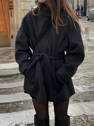 Ashley cappotto corto con collo alto