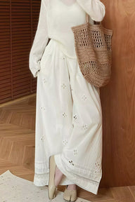 Ella durchbrochene Spitzenhose mit weitem Bein