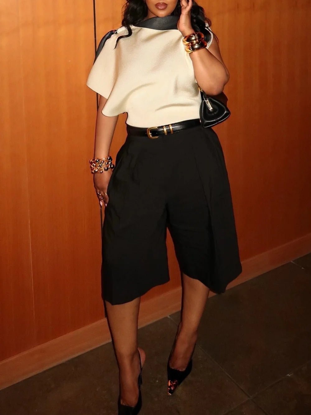 SOERA Florentine High Waist Bermuda Shorts with Belt - Shorts -  Black XS